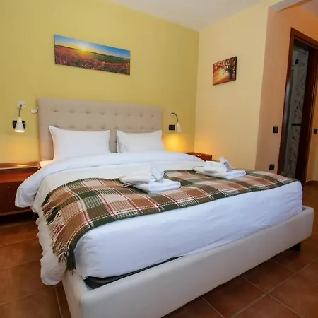 Villa Rina Deluxe And