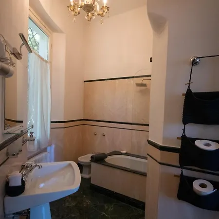 Rina Deluxe&cottage Porto Ceresio